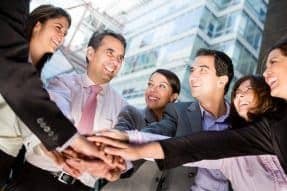 how_to_create_a_team_of_leaders_to_help_your_business_thrive-1024x682